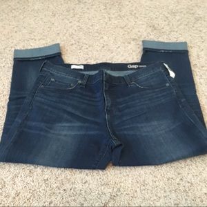 Gap Girlfriend NWT 32R